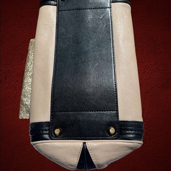 Gold Black and Tan Chloe Allison - Picture 8 of 14